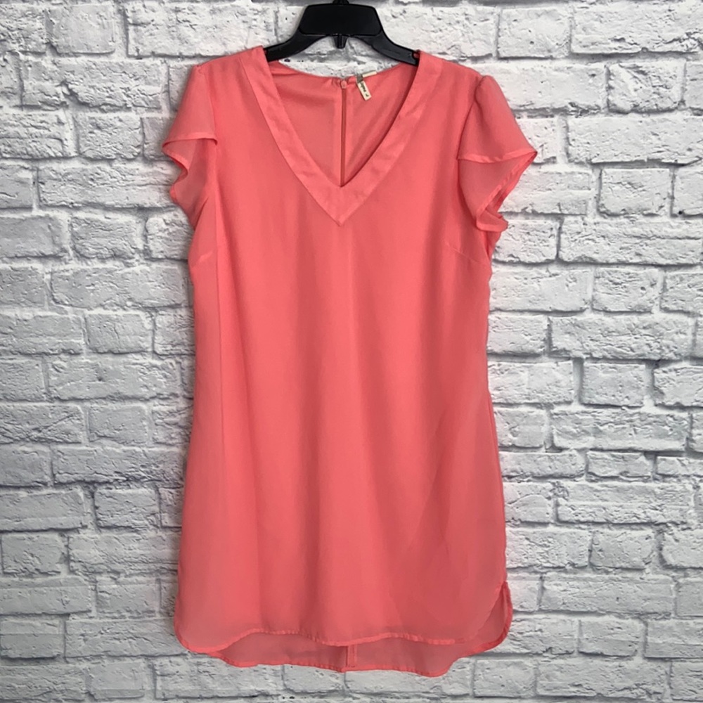 Coral V-Neck Flutter Sleeve Sheath Dress size Large